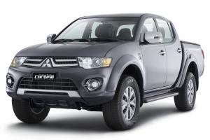 Mitsubishi L200 Triton HLS Chrome Edition 2015 года